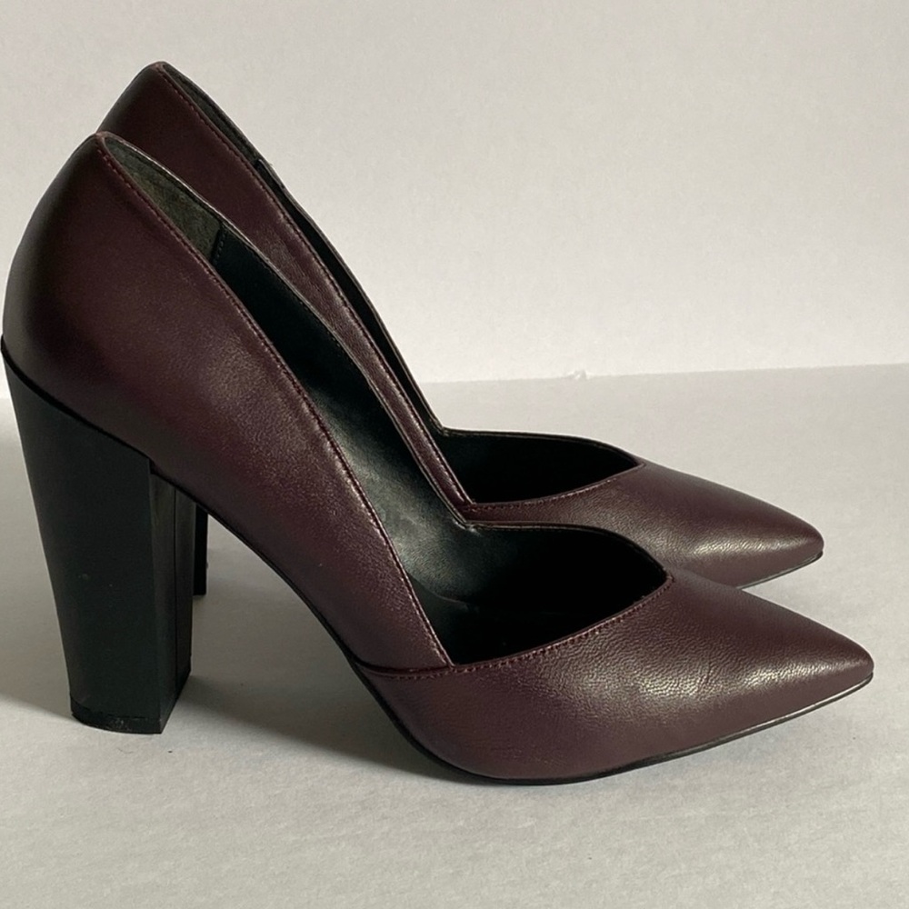 Charles by Charles David size US Women's 9 Burgundy and Black block heels